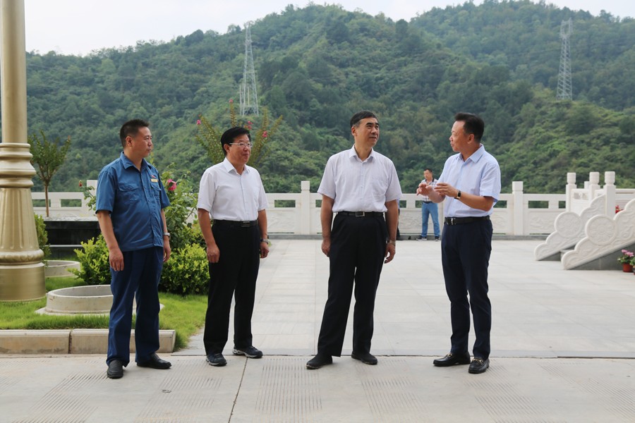 24-2018年8月，全省綠色礦山建設(shè)現(xiàn)場會在金徽股份召開，時任副省長李斌出席會議并做重要講話。.jpg