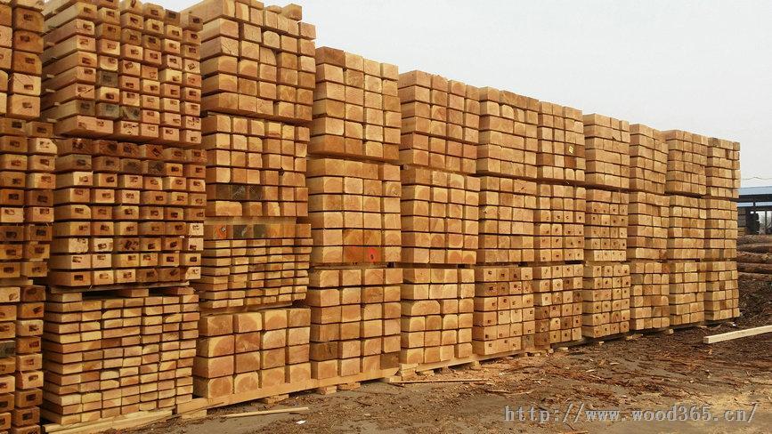 恒丰通木材加工厂专业加工建筑木方刨光木方